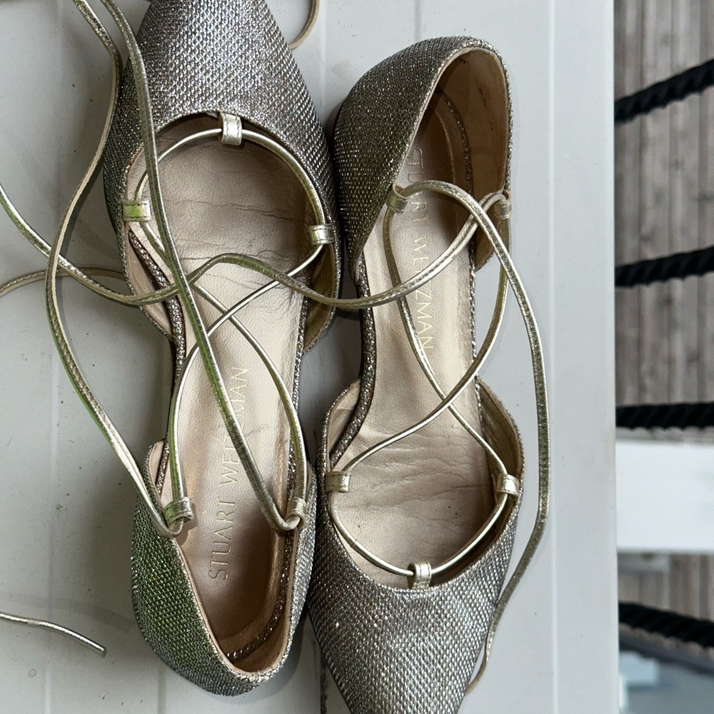 Stuart Weitzman Gold Flats - Picture 3 of 4